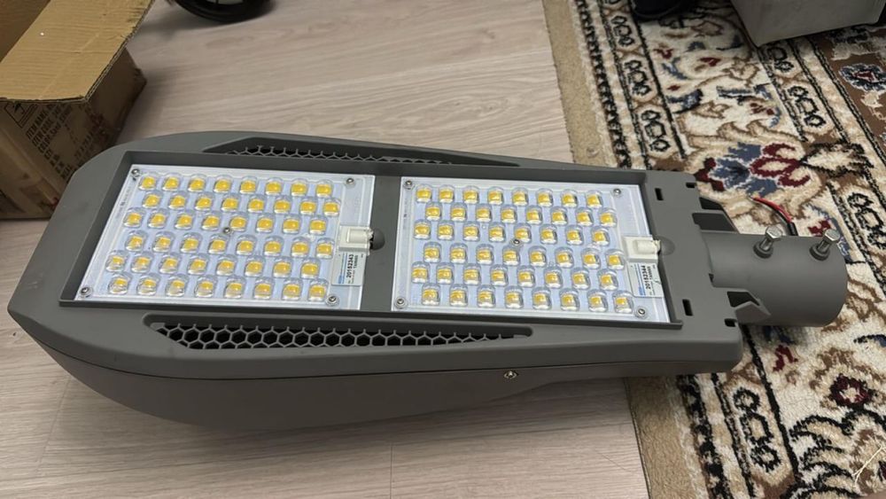 Уличный светильник