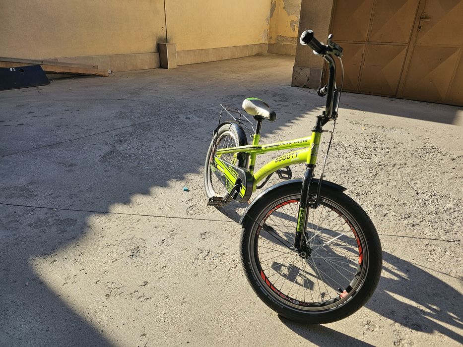 Продавам детски велосипед 20"