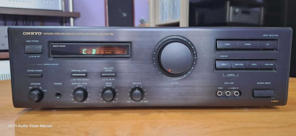 Amplificator Onkyo A-8840 Cu Telecomanda