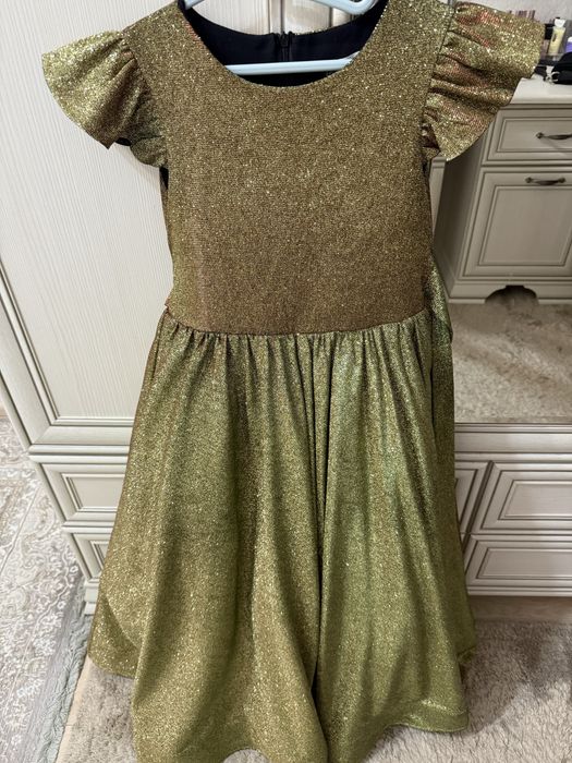 Нарядное платье для девочек