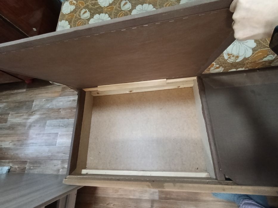 Продам диван, 2 метра.