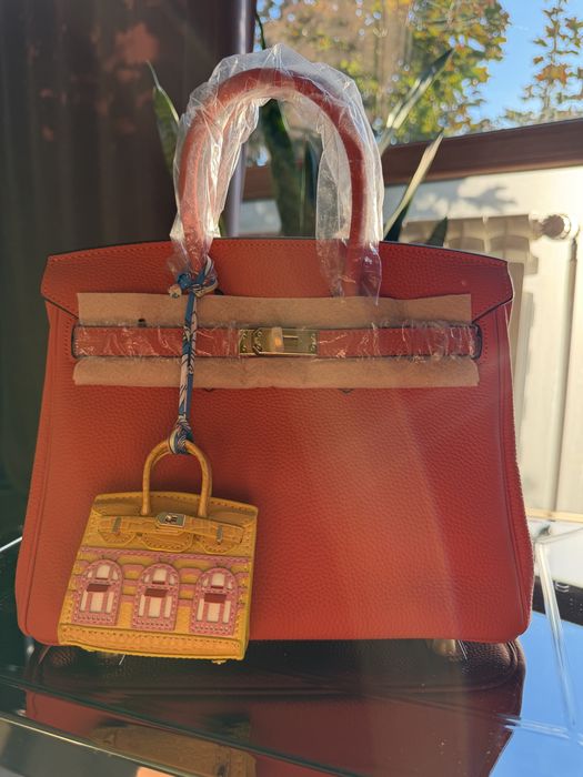 Geantă Hermès Birkin portocalie cu charm – nouă