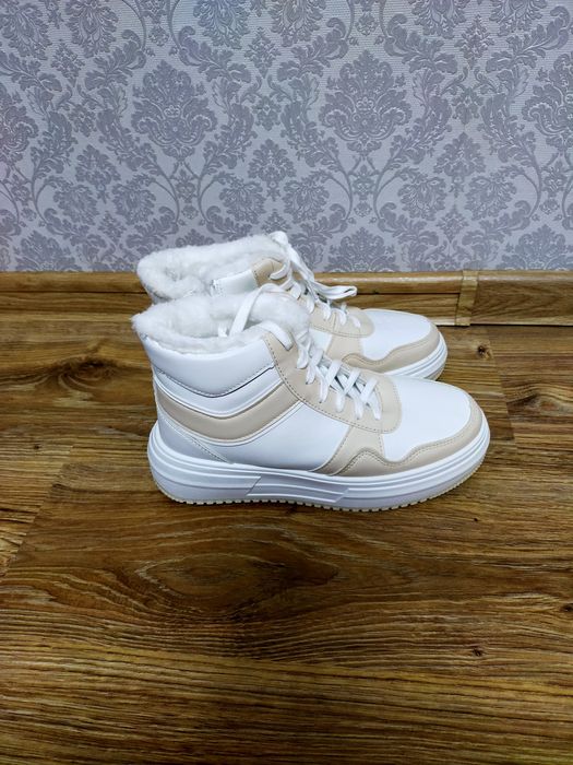 Кроссовки зимние