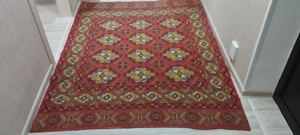 Продам шерстяные ковры