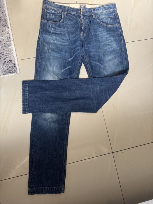Jeans Dolce Gabanna, barbati, 32, ca noi.