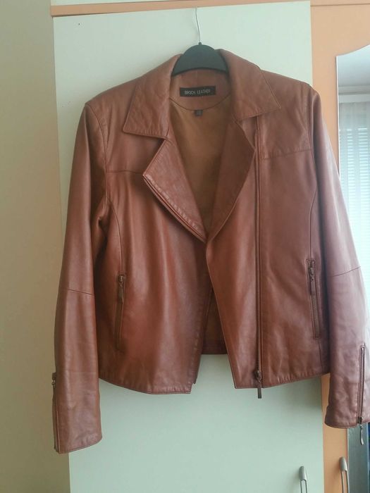 Естествена кожа яке ,без никакви забележки почти ново- М/Л  размер