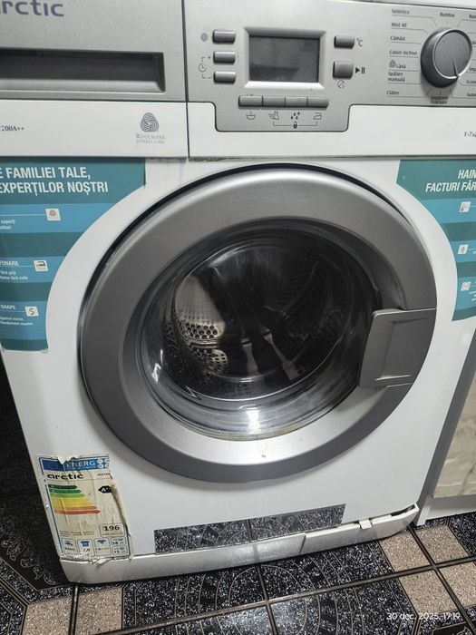 Vând mașina de spălat Artic