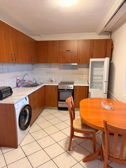 Дава се под наем Етаж от къща в София, Драгалевци - 139 кв.м за 797.64 € - Снимка #1