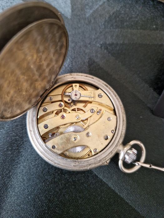 Антикварен швейцарски джобен часовник