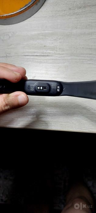 Mi band 6 в хорошем состоянии