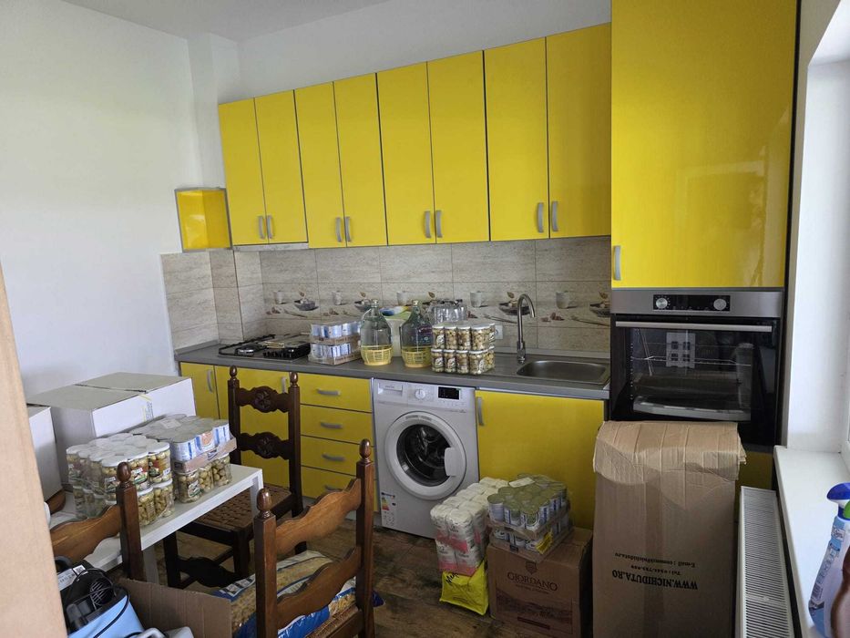 inchiriez apartament