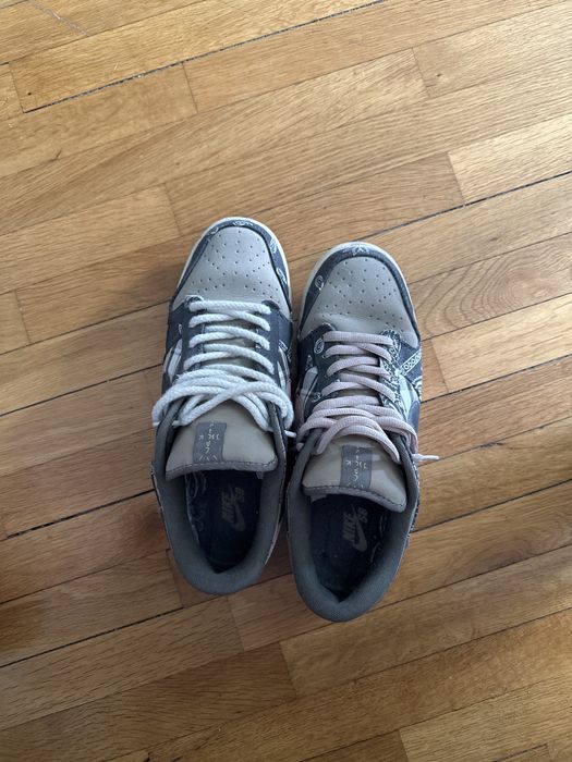 Travis scott sb dunk low