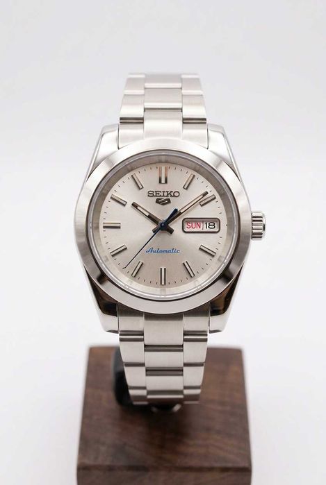 Нови часовници Seiko custom mod