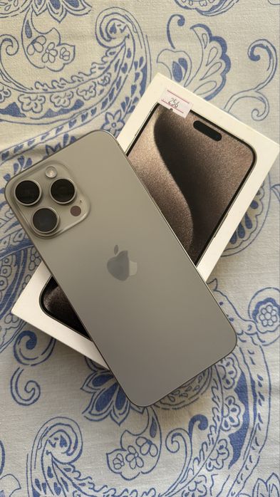Iphone 15 pro max 256 гб    В идеальтном состояний