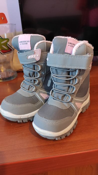 Детски Обувки за Момиченце 2-3 години много запазени и нови