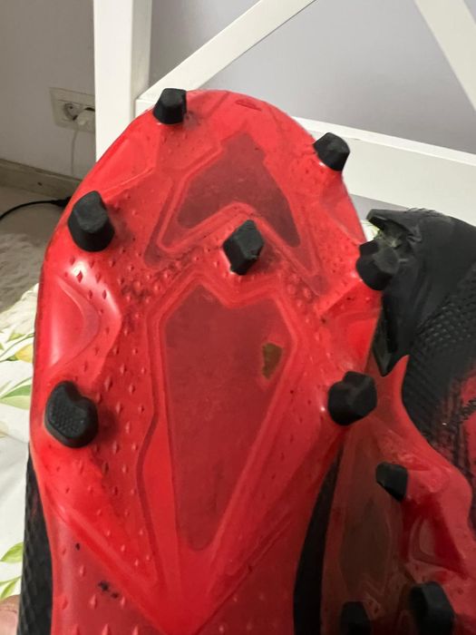 Ghete fotbal adidas Predător mărimea 44