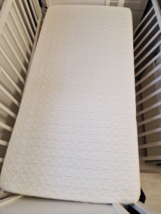 Pătuț de lemn bebe