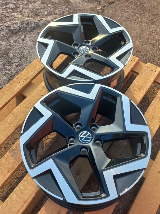 18 Vw Seat Škoda Audi 8j et40 Black Polish Golf Passat Tiguan Superb