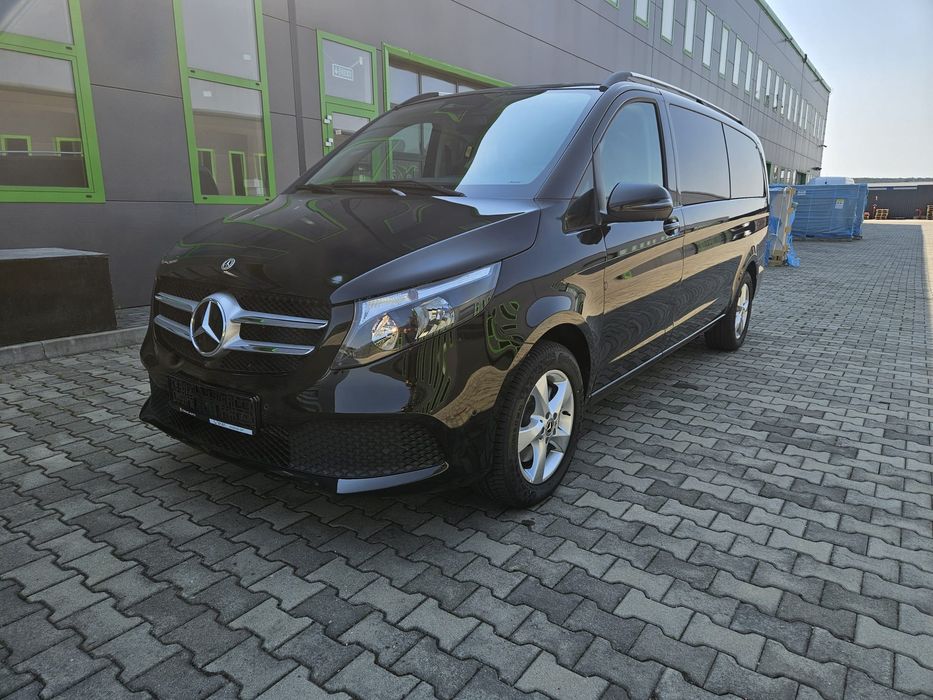 Se închiriază Mercedes Benz V Class