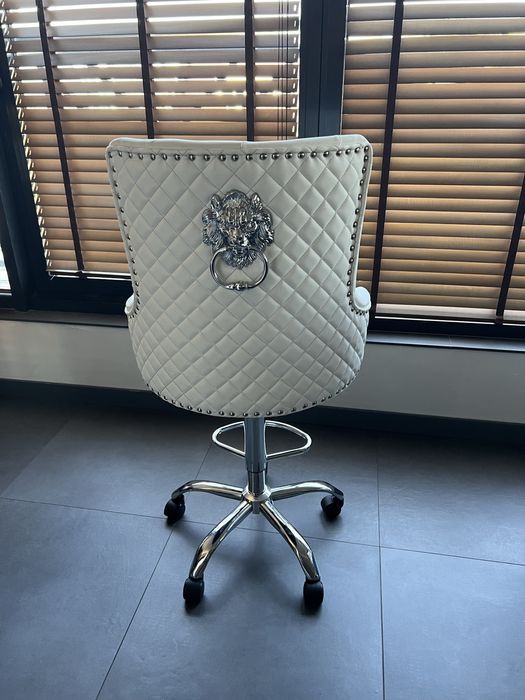 Бар стол на колелца Lyon с 24м гаранция и безплатна доставка до офис