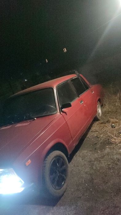 Лада ваз 2107… классика)