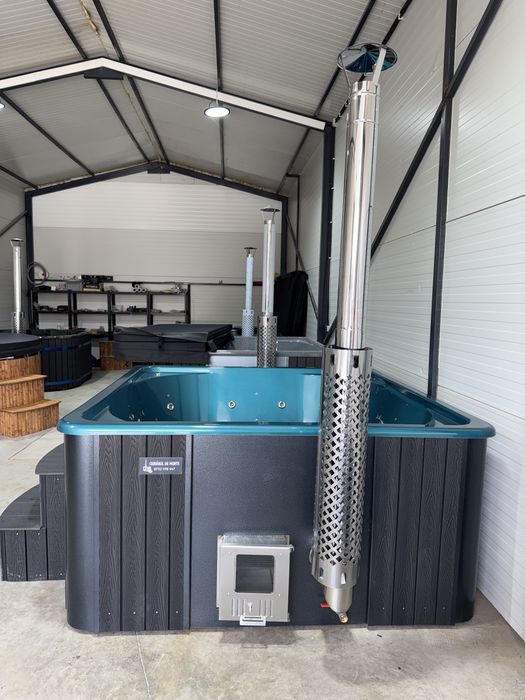 Ciubar patrat 2.2m x 2.2m