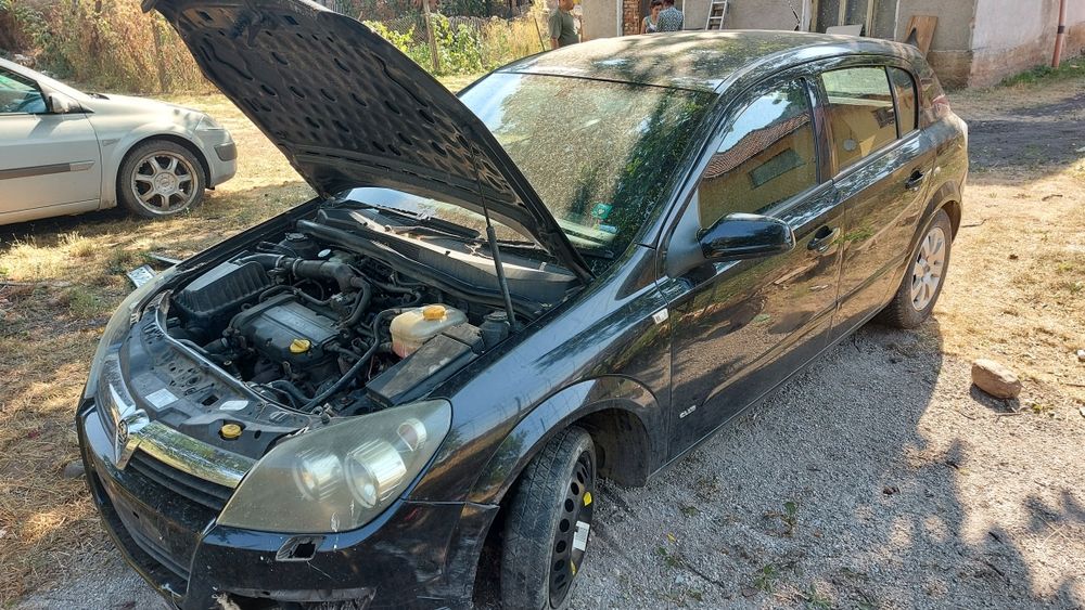 OPEL ASTRA H на части