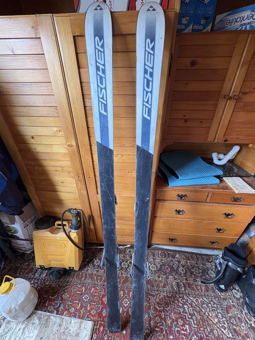 Vand schiuri Atomic & Fischer 167 cm