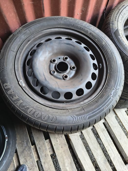 Jante 16 Vw Audi Skoda Seat  cu anvelope de vara 205 55R16 -91V GoodYear