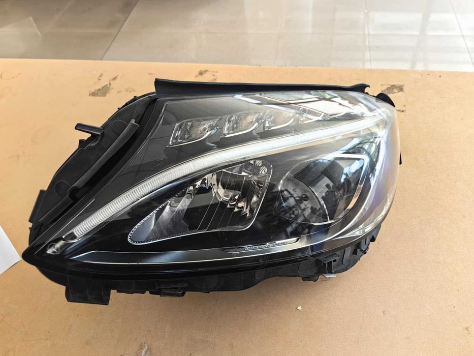 Mercedes Benz W205 ляв ЛЕД LED фар 15-18