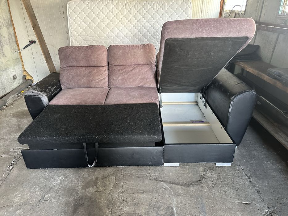 Vand canapea extensibila. Transport la domiciliu