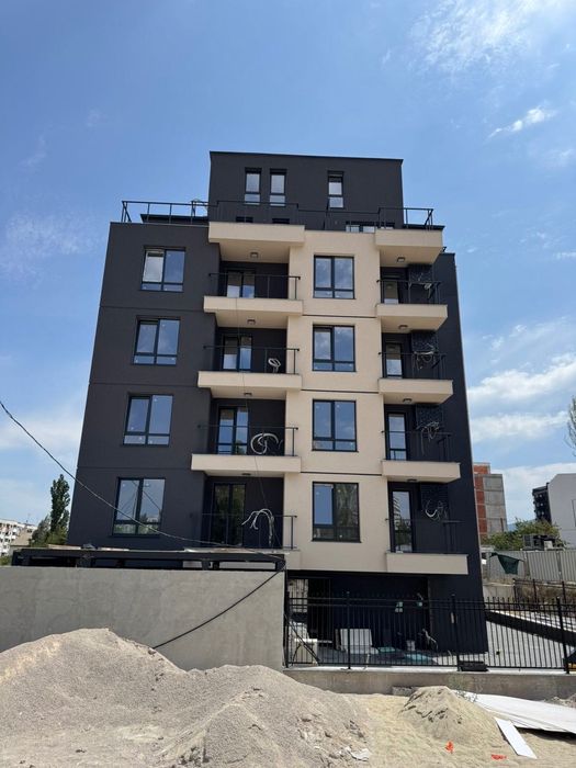 Продава се Тристаен апартамент в Петрич - 82 кв.м за 1120 €/кв.м - Снимка #3