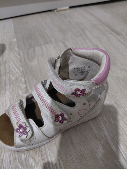 Балаларға арналған ортопедиялық аяқ киім