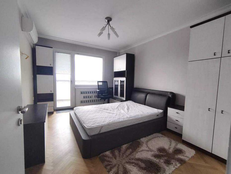 Дава се под наем Тристаен апартамент в София, Света Троица - 120 кв.м за 800 € - Снимка #10