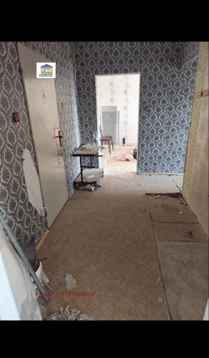 Продава се Тристаен апартамент в Радомир - 67 кв.м за 3578 €/кв.м - Снимка #1