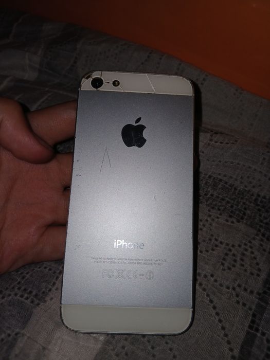 iPhone 5s на запчасти / под восстановление