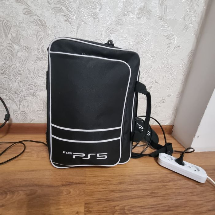 Продам Sony PS 5 Digital, +4 Games