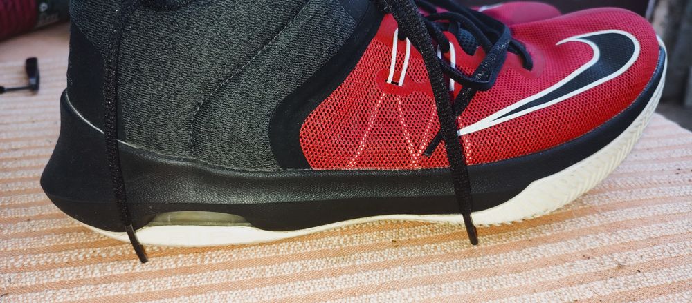 Мъжки Nike.                .