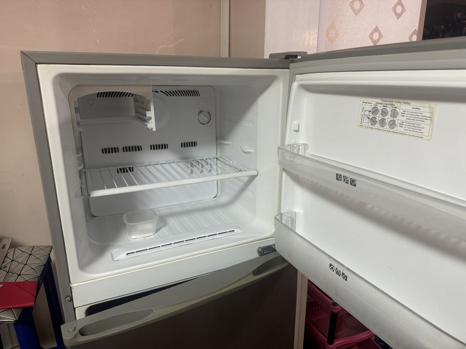 Холодильник SAMSUNG