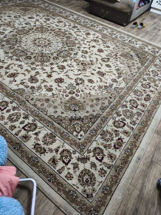 Продается шерстяной ковер