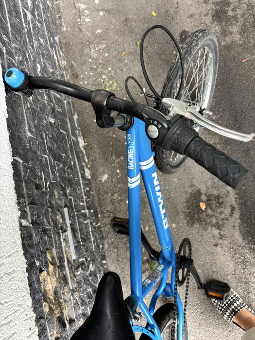 Bicicletă copii B’TWIN Racing Boy 20” – stare bună