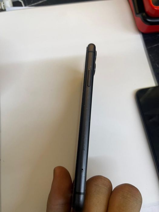 айфон 11 сатыла  64гб