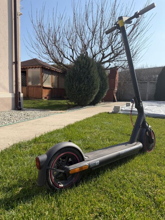 Trotineta electrica xiaomi 4 pro impecabila