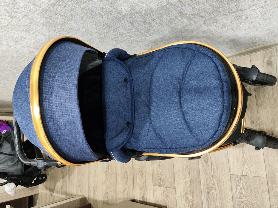 Продам коляску 3/1