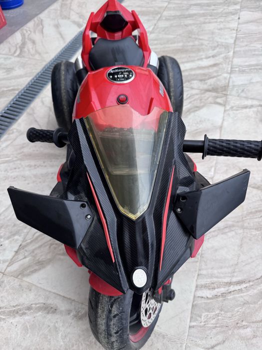 Акумулаторен мотор