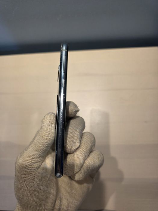 Samsung S10e 6/128гб