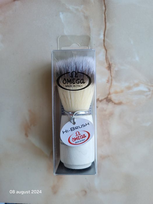 Pamatuf barbierit Omega nou