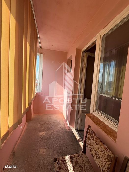 Apartament de vanzare cu 3 camere, 2 bai, 2 balcoane, zona Soarelui