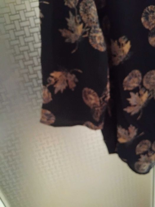 Блузи, супер качество за ниска цена L/ XL