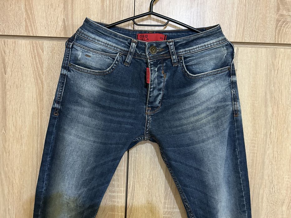 Blugi bărbați DSQUALA, mărimea 29, model prespălat cu nasturi